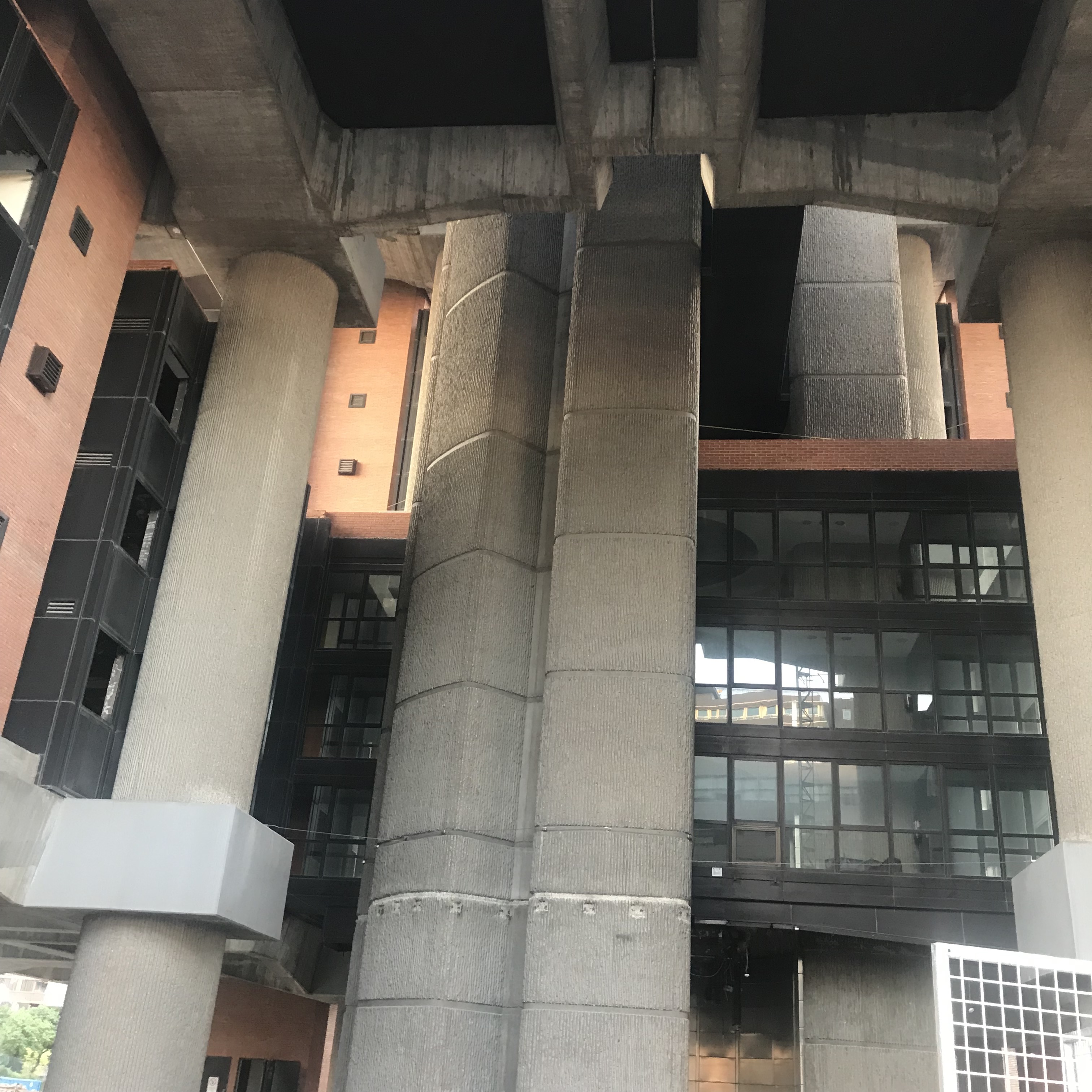 Rehabilitación Edificio Los Cubos